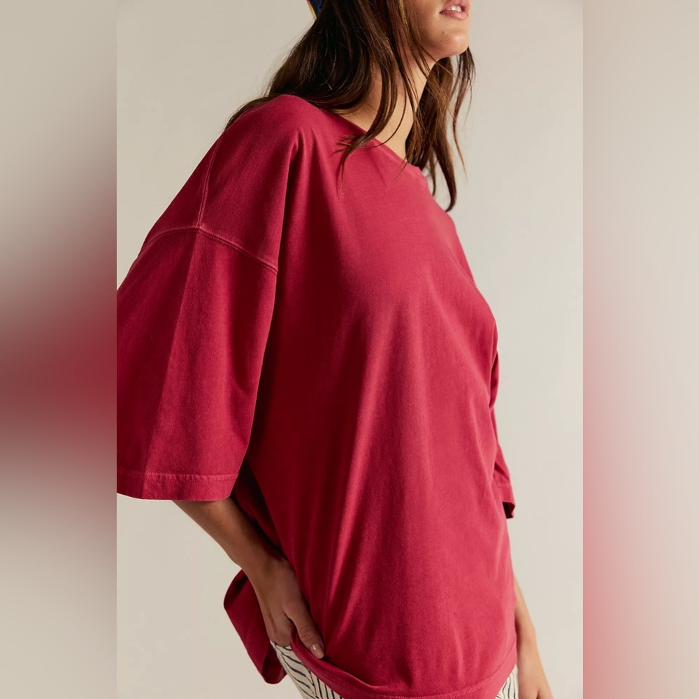 We The Free Perfect Oversized Tee in Retro Red sz S